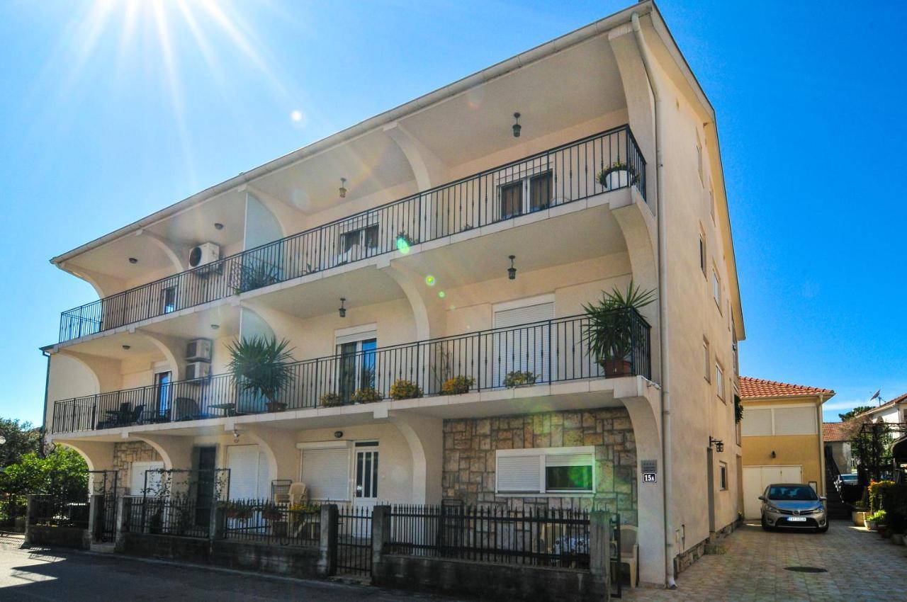 Apartmani Franovic Tivat Exteriör bild