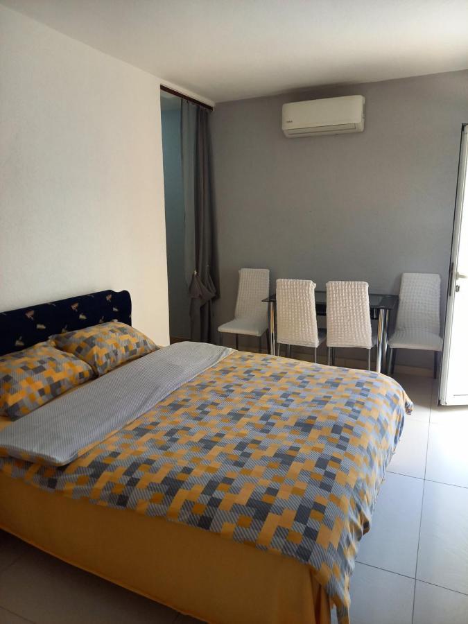 Apartmani Franovic Tivat Exteriör bild